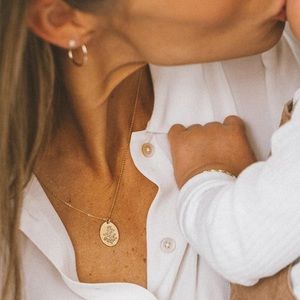 Boho Floral Family Minimal Pendant Charm Necklace